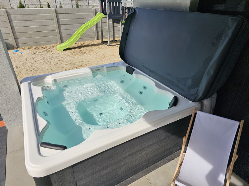 copy of Electric Hot tub...