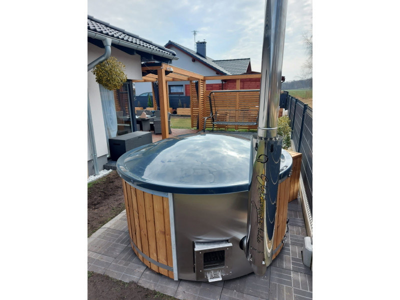 Thermoholz Outdoor Whirlpool BadeFass mit Interner Holzofen Ø 2 m