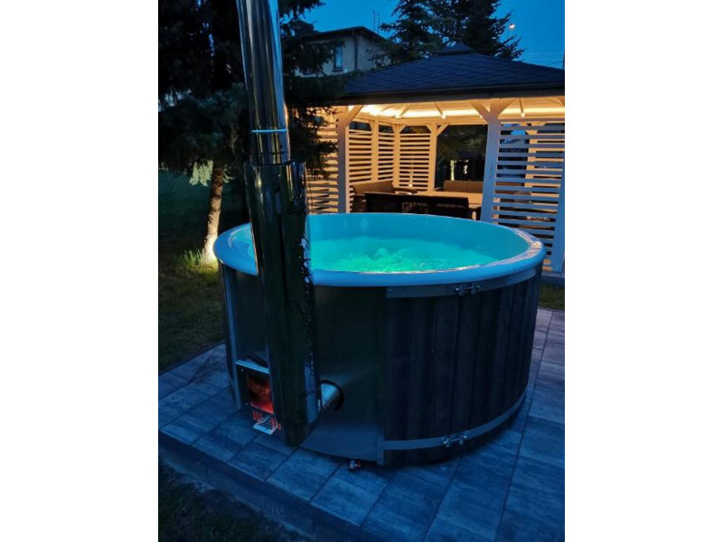 Thermoholz Outdoor Whirlpool BadeFass mit Interner Holzofen Ø 2 m