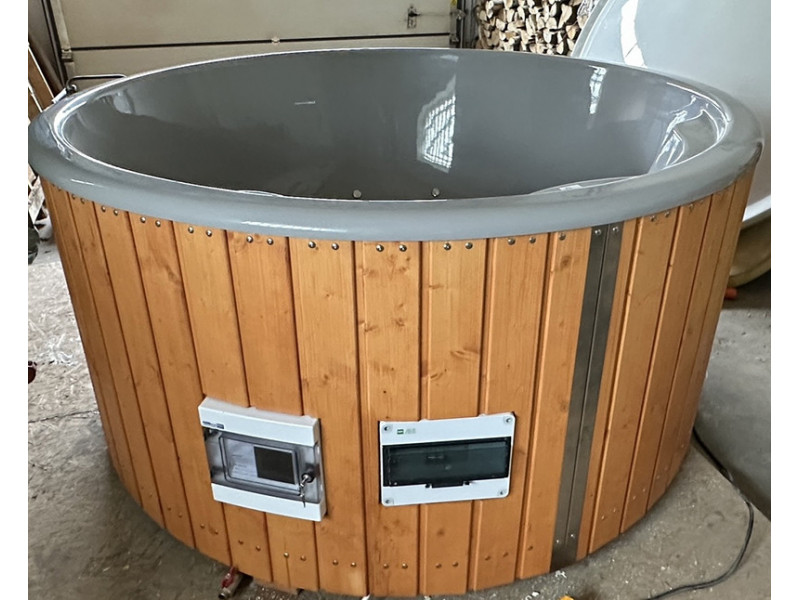 Thermoholz Outdoor Whirlpool BadeFass Elektro Ø 2 m