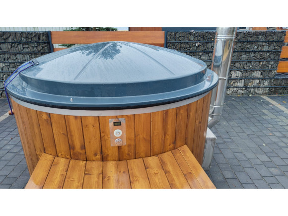 Thermoholz Outdoor Whirlpool BadeFass mit Interner Holzofen Ø 1.94 m