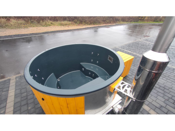 Thermoholz Outdoor Whirlpool BadeFass mit Interner Holzofen Ø 1.94 m