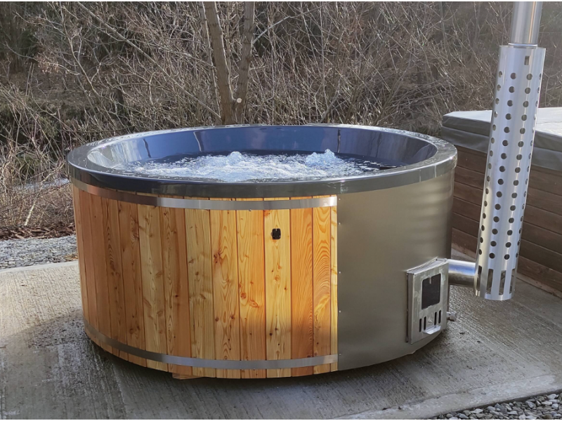 Hot tub with internal wood...